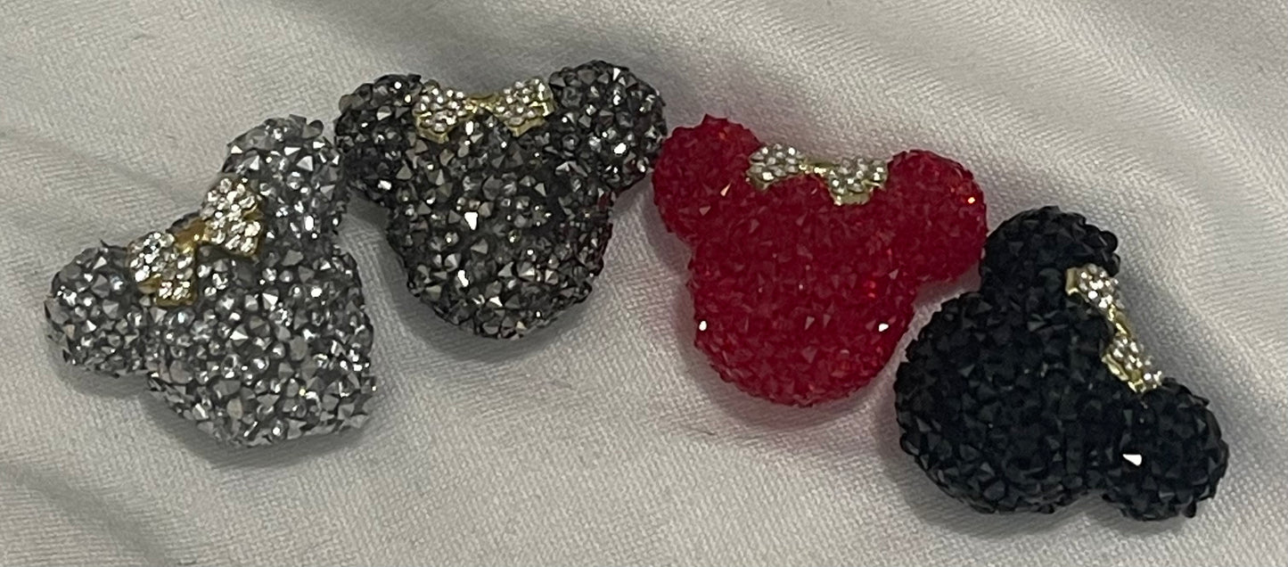 7) ACCESSORIES